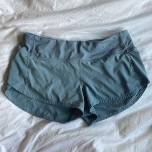 Lululemon light blue Speed It Up Short 2.5”